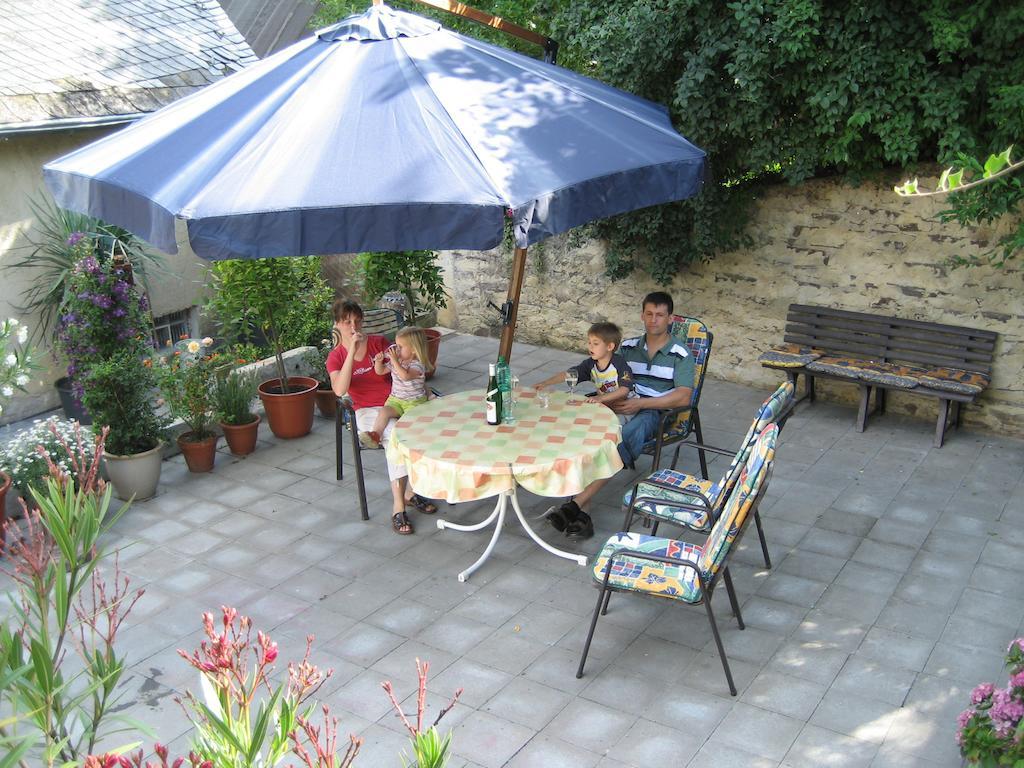 Ferienhaus Schneiders เคิร์ฟ ห้อง รูปภาพ
